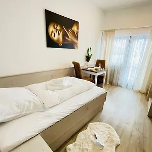  Apartment 20 - Im Rottalblick - Youngmodern Wohnen Mit Bademantelgang Zur Therme, Tv, Balkon Und Persoenlichem Gaesteempfang Von Astarte Estate